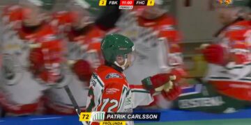 Patrik Carlsson nätade två gånger för Frölunda – till slut räckte det ändå inte, Färjestad vann 3–2 efter straffar. Foto: EXPRESSEN-TV (skärmdump)