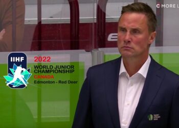 Roger Rönnberg ser inte enstaka JVM-resultat som nog för att snacka om en nedåtgående trend för svensk juniorhockey. Foto: C MORE (skärmdump)